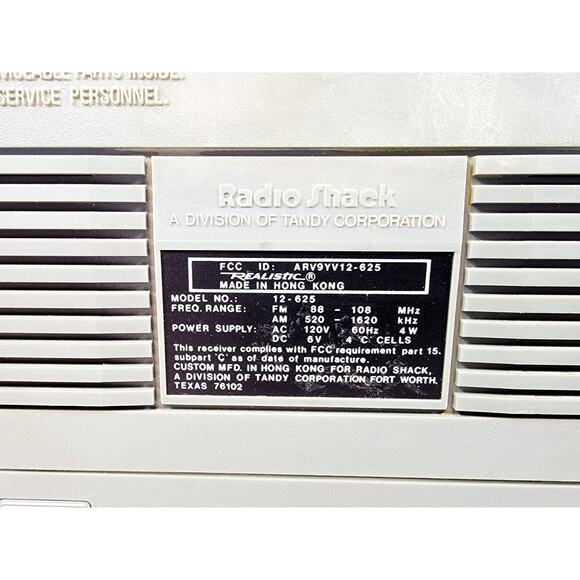Realistic Radio Shack 12-625A FM AM Portable AC DC Radio TESTED Retro Vintage - Picture 7 of 12